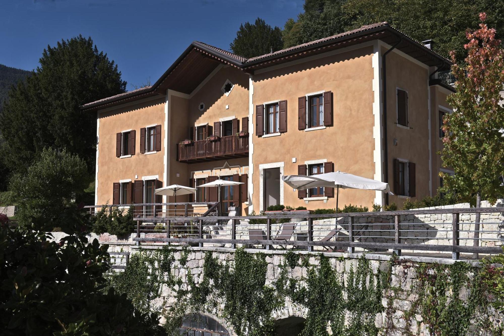 La Villa Degli Orti Borgo Valsugana Exteriör bild